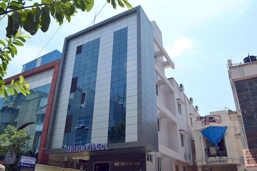 Hotel Metro Park Chennai Esterno foto