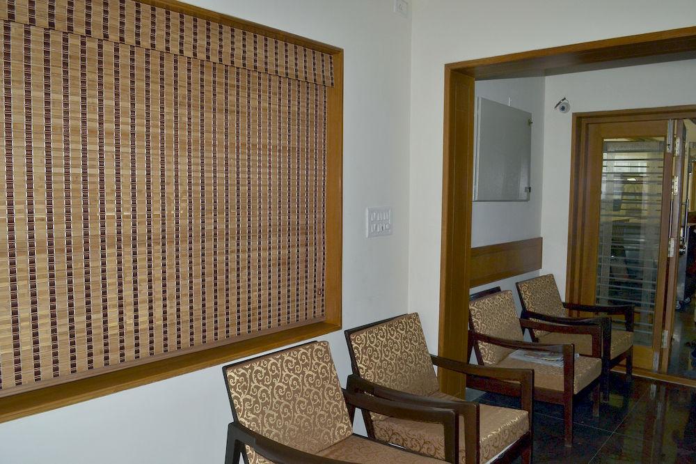 Hotel Metro Park Chennai Esterno foto