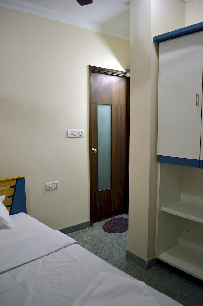 Hotel Metro Park Chennai Esterno foto